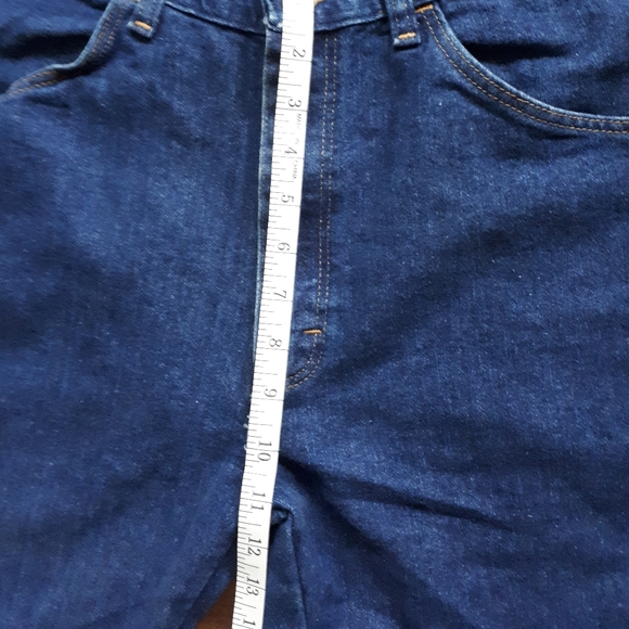 Men's wrangler jeans  Size 34x32 - Picture 3 of 8